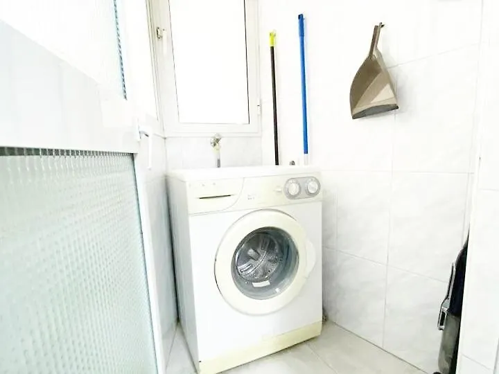 Apartamento En El Centro Amplio Y Confortable Malaga Spain