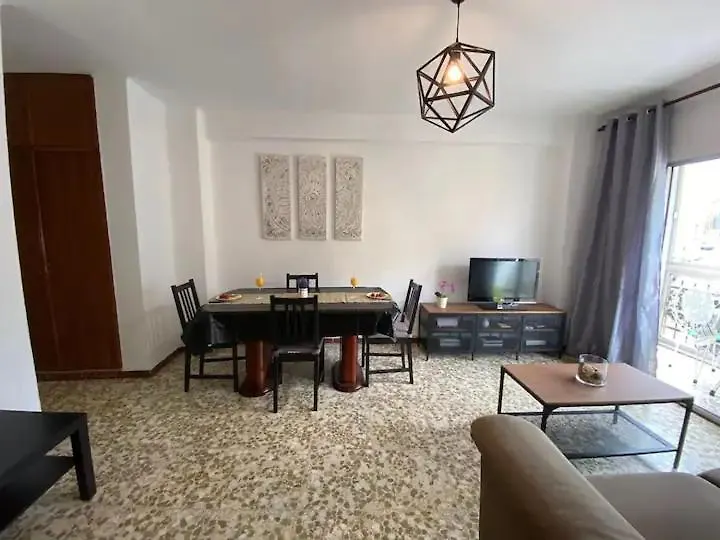 Apartamento En El Centro Amplio Y Confortable Málaga Daire