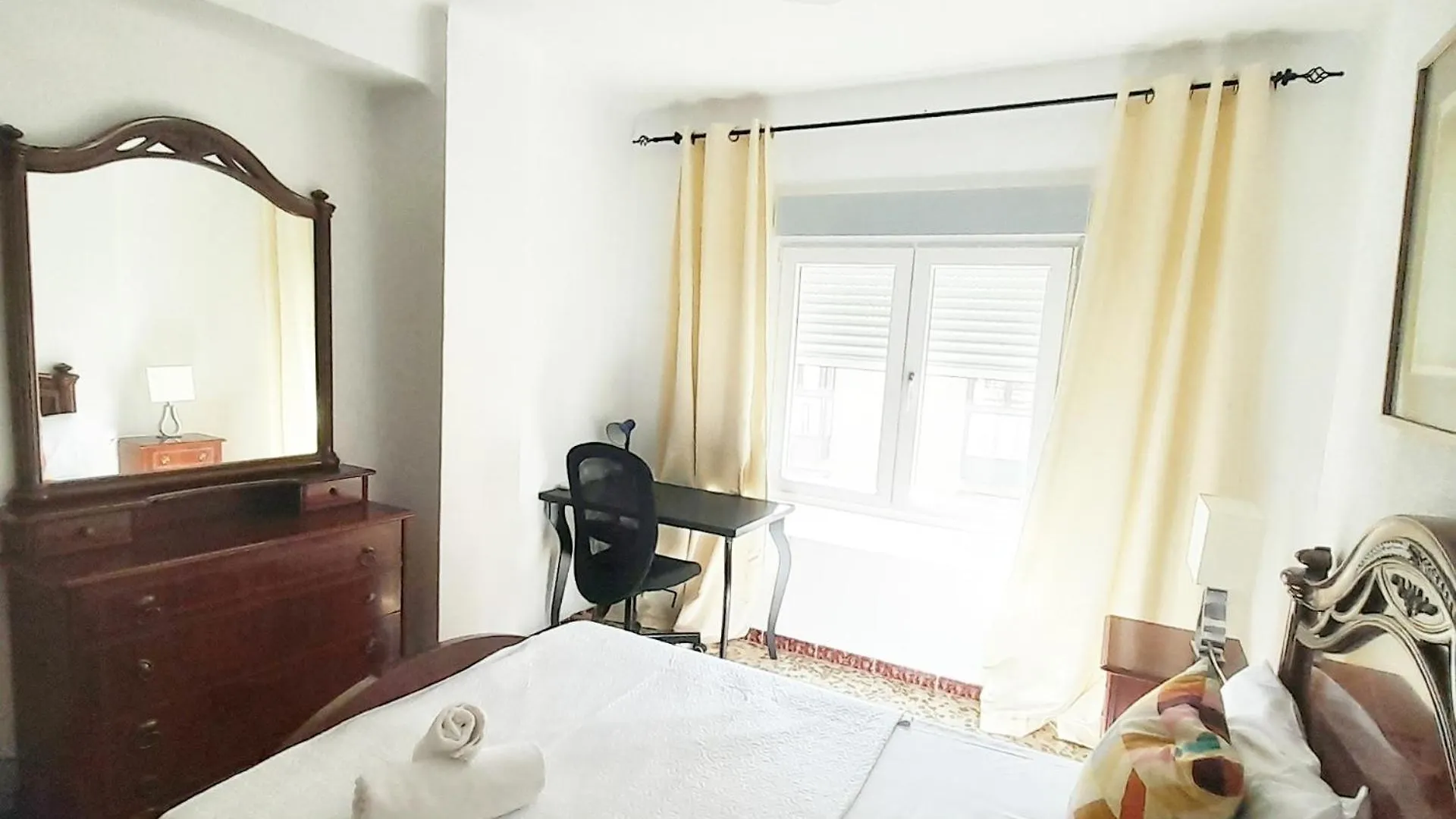 Apartamento En El Centro Amplio Y Confortable Malaga Spain