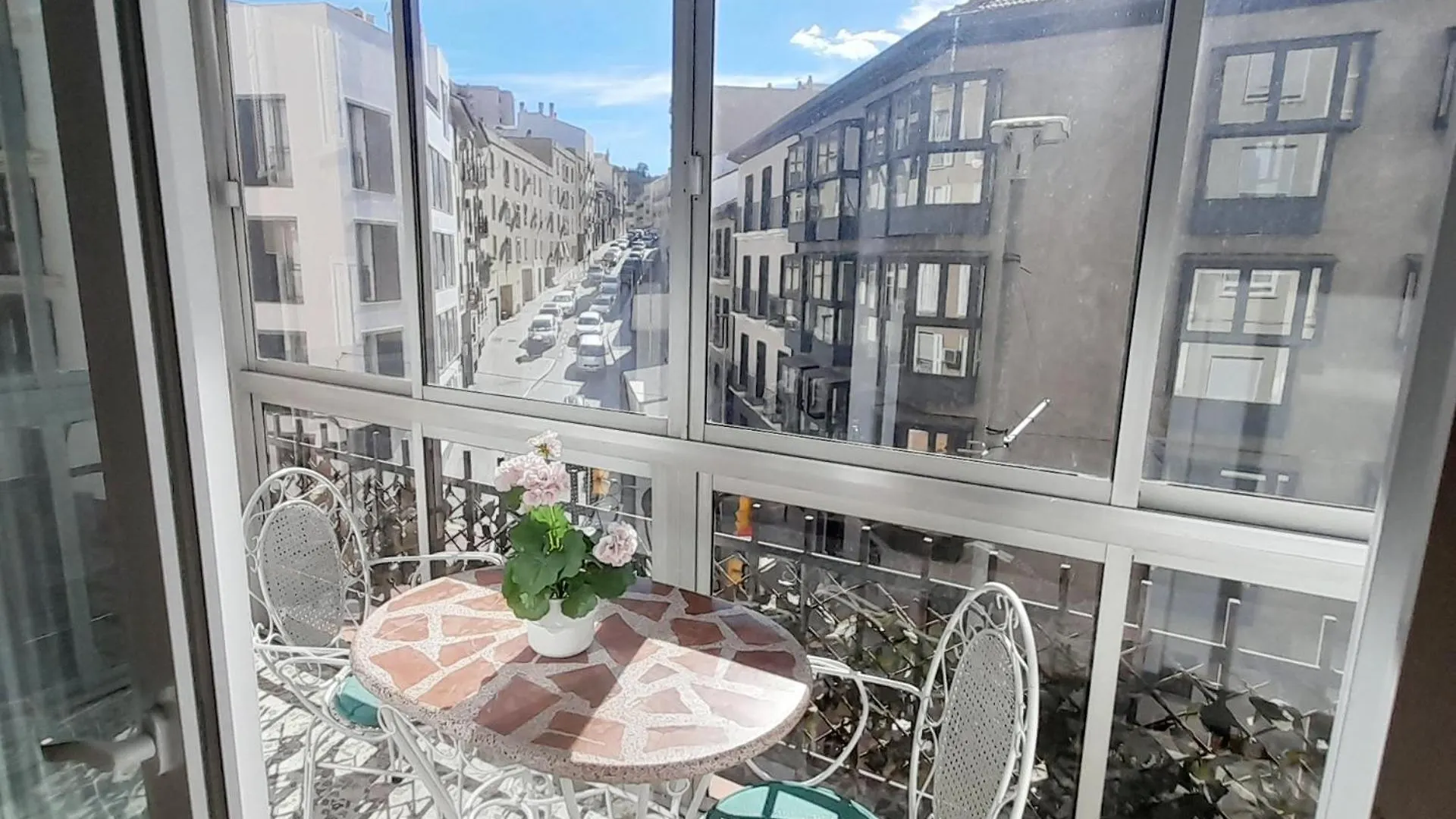 Apartamento En El Centro Amplio Y Confortable Malaga 0*,